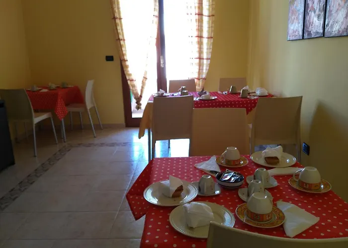 Oda ve Kahvaltı Marina